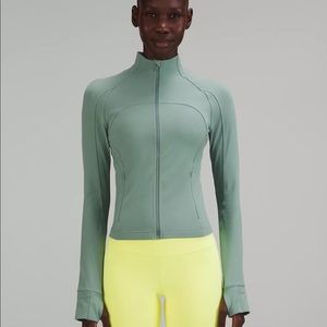 NWT lulu cropped jacket size 6